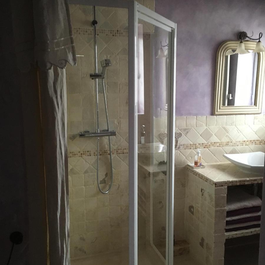 Bed and Breakfast Oustau De Piera Gordes Exterior foto