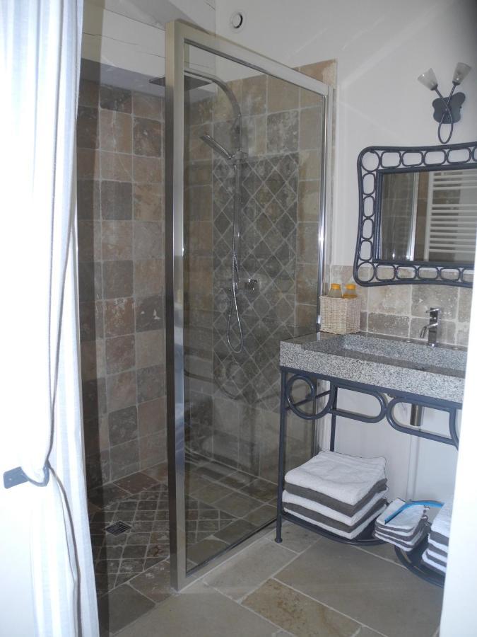 Bed and Breakfast Oustau De Piera Gordes Exterior foto