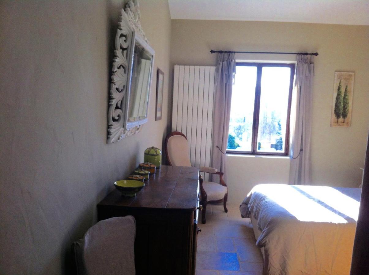 Bed and Breakfast Oustau De Piera Gordes Exterior foto