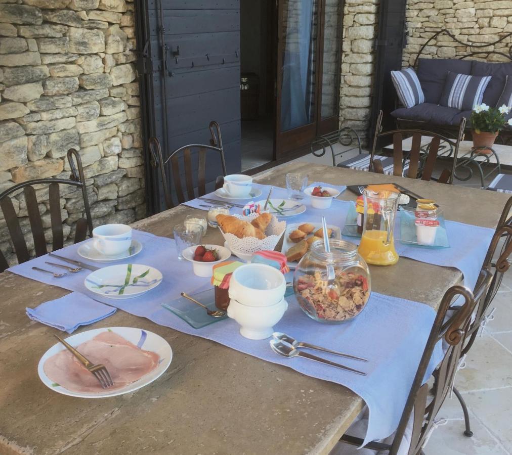 Bed and Breakfast Oustau De Piera Gordes Exterior foto